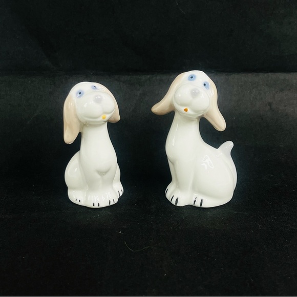 vintage porcelain salt and pepper shaker set long eared hound puppies kitschy 3” - Picture 1 of 4